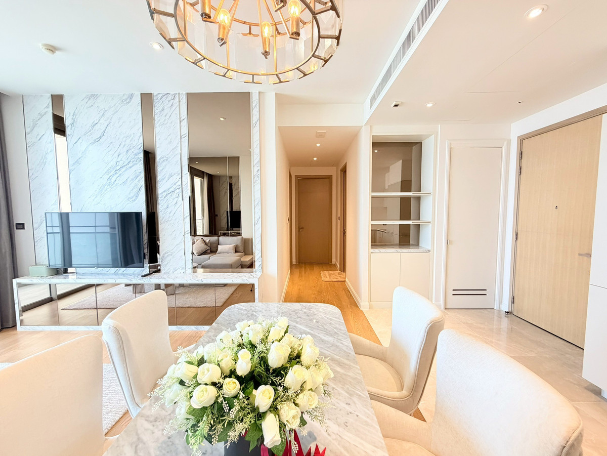 For RentCondoWongwianyai, Charoennakor : Super luxury condo for rent near BTS Charoen Nakhon ✨ Magnolias Icon Siam ✨2 bedrooms, fully furnished, high floor, Chao Phraya River view.