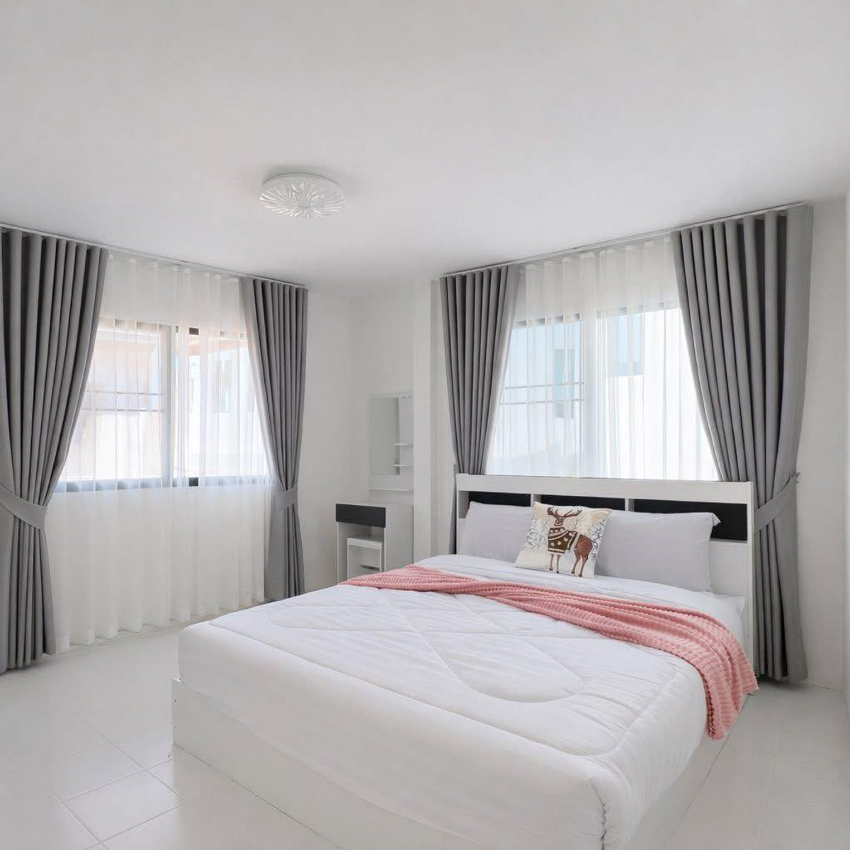 For SaleTownhomePattaya, Bangsaen, Chonburi : Moo Bam Ngam Charoen 2 / 3 Bedrooms (FOR SALE) BEWN132