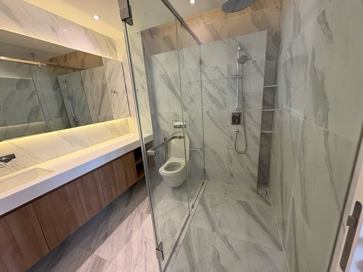 ให้เช่าคอนโดสุขุมวิท อโศก ทองหล่อ : 🔥Rent 1BR🔥Brand New🔥43sqm🔥Floor30+🔥43,000/month🔥