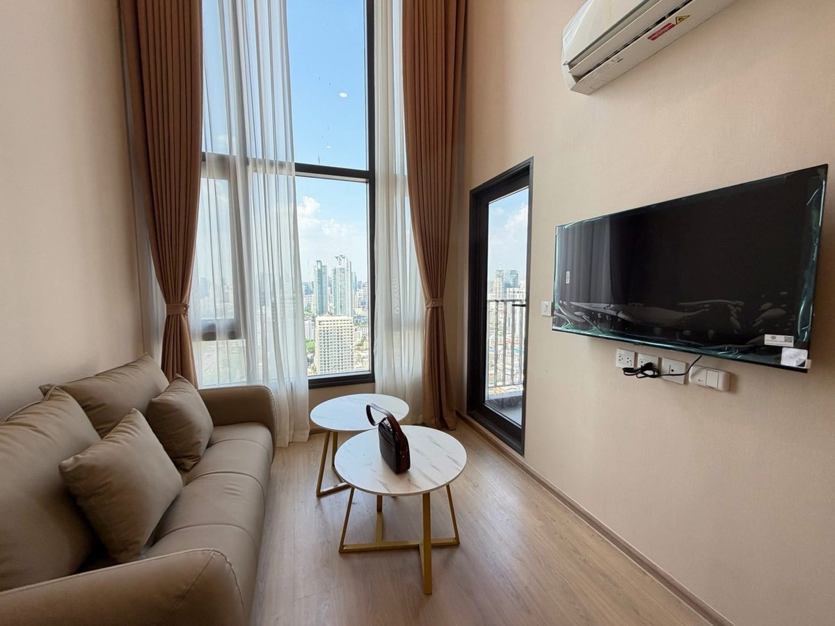 ให้เช่าคอนโดคลองเตย กล้วยน้ำไท : 🌸🌸คอนโดใหม่ ห้องใหม่ LIFE พระรามสี่ อโศก ใกล้Mrt ศูนย์สิริกิตติ์เพียง350 เมตร 2 นอน 1 น้ำ Duplex ห้องสวย วิวดี แต่งครบ พร้อมอยู่ ส่วนกลางดีมาก ทำเลโค้งแม่น้ำ เจ้าพระยา สนใจนัดชมได้เลย ยินดีต้อนรับนะคะ😊 พร้อมนำดูส่วนกลางโครงการทั้งหมดค่ะ 