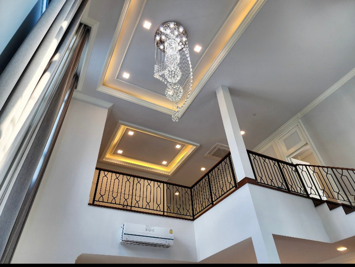 HousePattanakan, Srinakarin : Palazzo Srinakarin for rent or sale