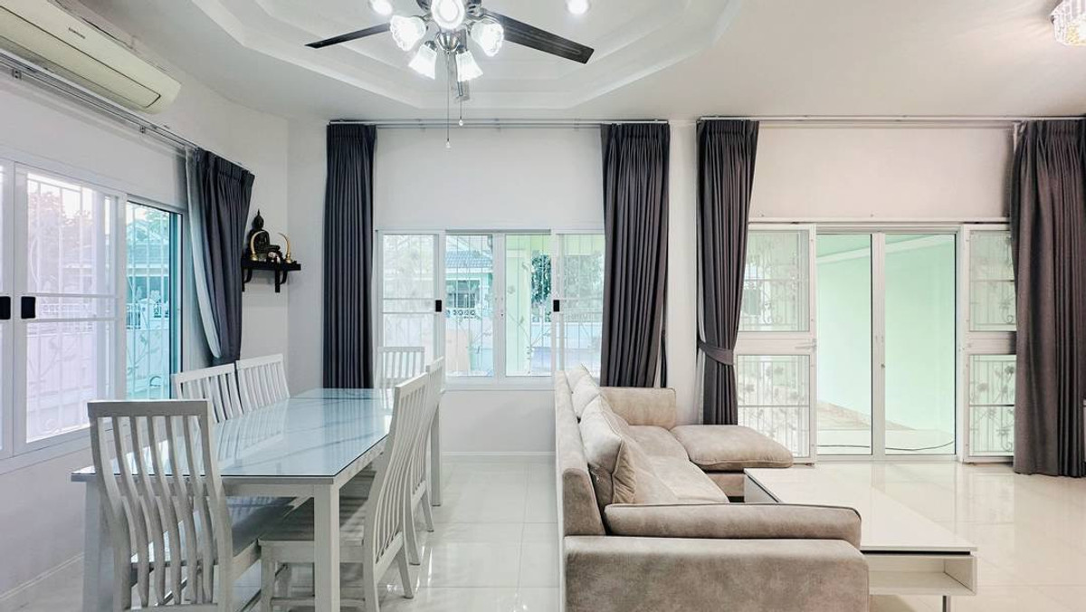 For RentHousePattaya, Bangsaen, Chonburi : Moo Baan Chalita 2 / 3 Bedrooms (FOR SALE) BEWN132