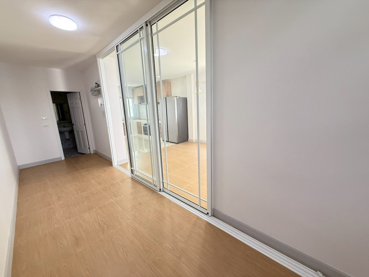 For RentHouseOnnut, Udomsuk : 🐈🎊 Urgent House On Nut 40 for rent with a small garden inside the house. Can turn animals