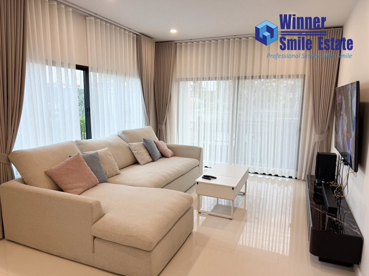 For RentHouseBangna, Bearing, Lasalle : For rent Britannia Bangna Sriwaree, Soi Wat Sriwaree Noi, Bang Phli, near Suvarnabhumi Airport, fully furnished.