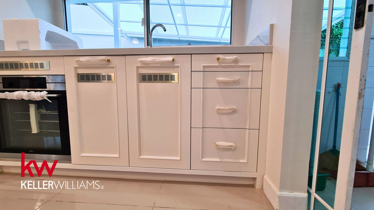 For SaleHousePhutthamonthon, Salaya : [RARE FIND] Luxury Detached House @ Nanthawan Uthayan-Aksa | Peaceful Living Near Mahidol Salaya