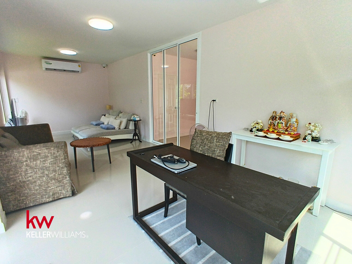 ขายมหาชัย สมุทรสาคร : [ขาย] บ้านแฝดอารมณ์บ้านเดี่ยว ริมแม่น้ำท่าจีน 🌿 หมู่บ้านณิชากร ท่าไม้ 1 (อิฐแดงทั้งหลัง) สภาพนางฟ้า 3 ปี พร้อมอยู่!