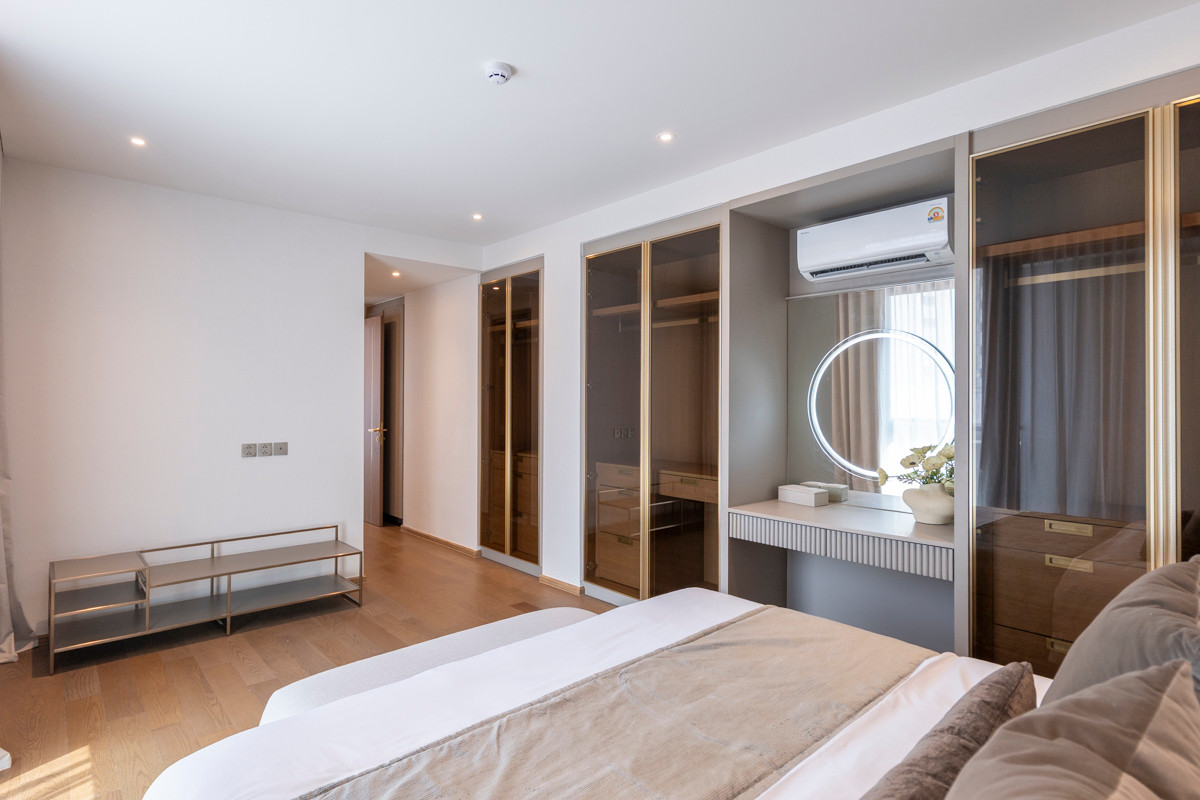 For RentCondoSukhumvit, Asoke, Thonglor : 🔥𝘽𝙚 𝙩𝙝𝙚 𝙛𝙞𝙧𝙨𝙩 𝙩𝙤 𝙧𝙚𝙣𝙩🔥 𝗩𝗜𝗔 𝟯𝟰 Condo, large room Pets allowed🐾 Newest, near BTS Thonglor.