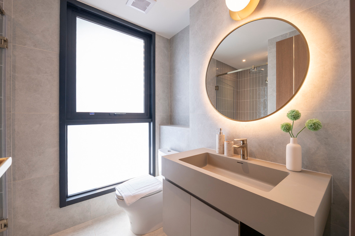 For RentCondoSukhumvit, Asoke, Thonglor : 🔥𝘽𝙚 𝙩𝙝𝙚 𝙛𝙞𝙧𝙨𝙩 𝙩𝙤 𝙧𝙚𝙣𝙩🔥 𝗩𝗜𝗔 𝟯𝟰 Condo, large room Pets allowed🐾 Newest, near BTS Thonglor.