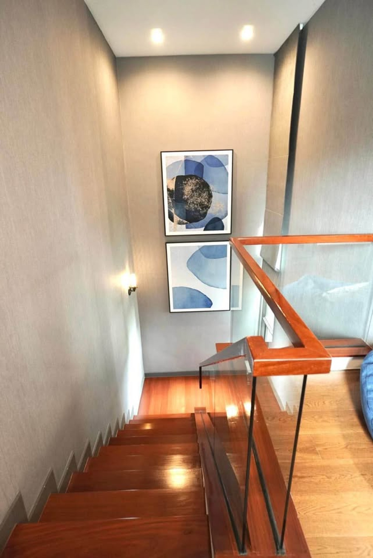 For RentHouseBangna, Bearing, Lasalle : For rent, 3-story detached house in the heart of the city | THE GENTRY SUKHUMVIT | 3 bedrooms, decorated in Minimal style, near leading shopping centers.