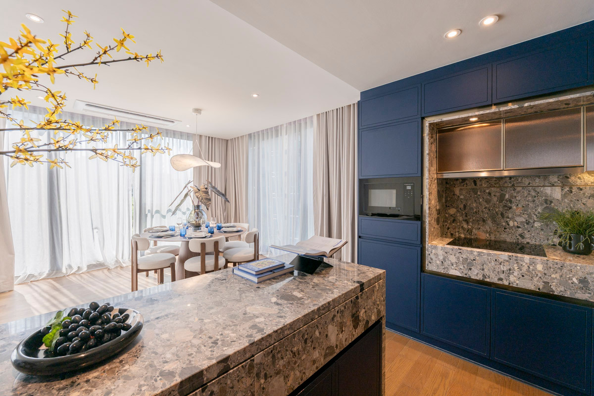 For RentCondoSukhumvit, Asoke, Thonglor : 🔥𝘽𝙚 𝙩𝙝𝙚 𝙛𝙞𝙧𝙨𝙩 𝙩𝙤 𝙧𝙚𝙣𝙩🔥 𝗩𝗜𝗔 𝟯𝟰Condo, large room Pets allowed🐾 Newest, near BTS Thonglor.