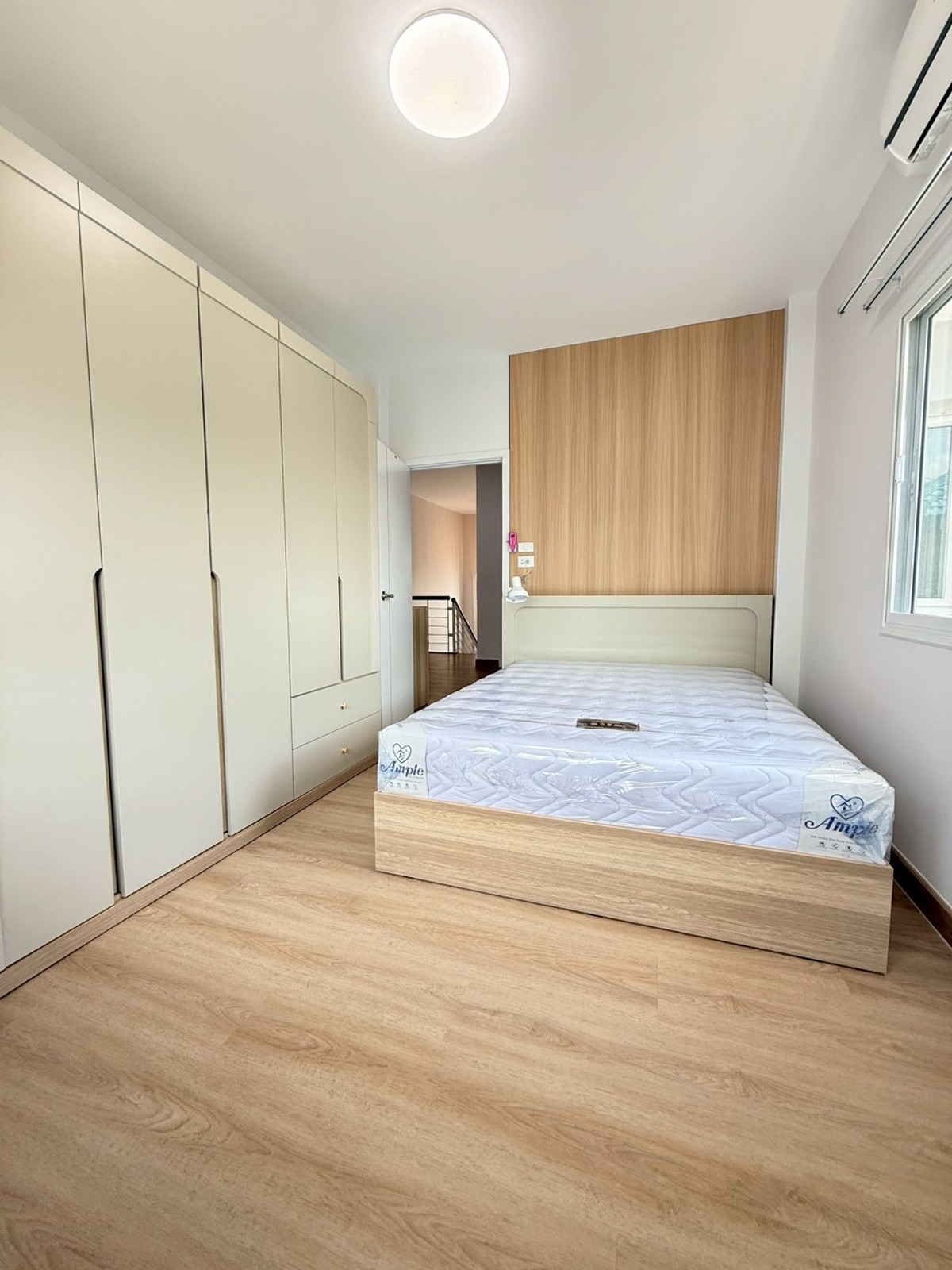 For RentHouseOnnut, Udomsuk : 🐈🎊 Urgent House On Nut 40 for rent, with a small garden inside the house. Can turn animals 