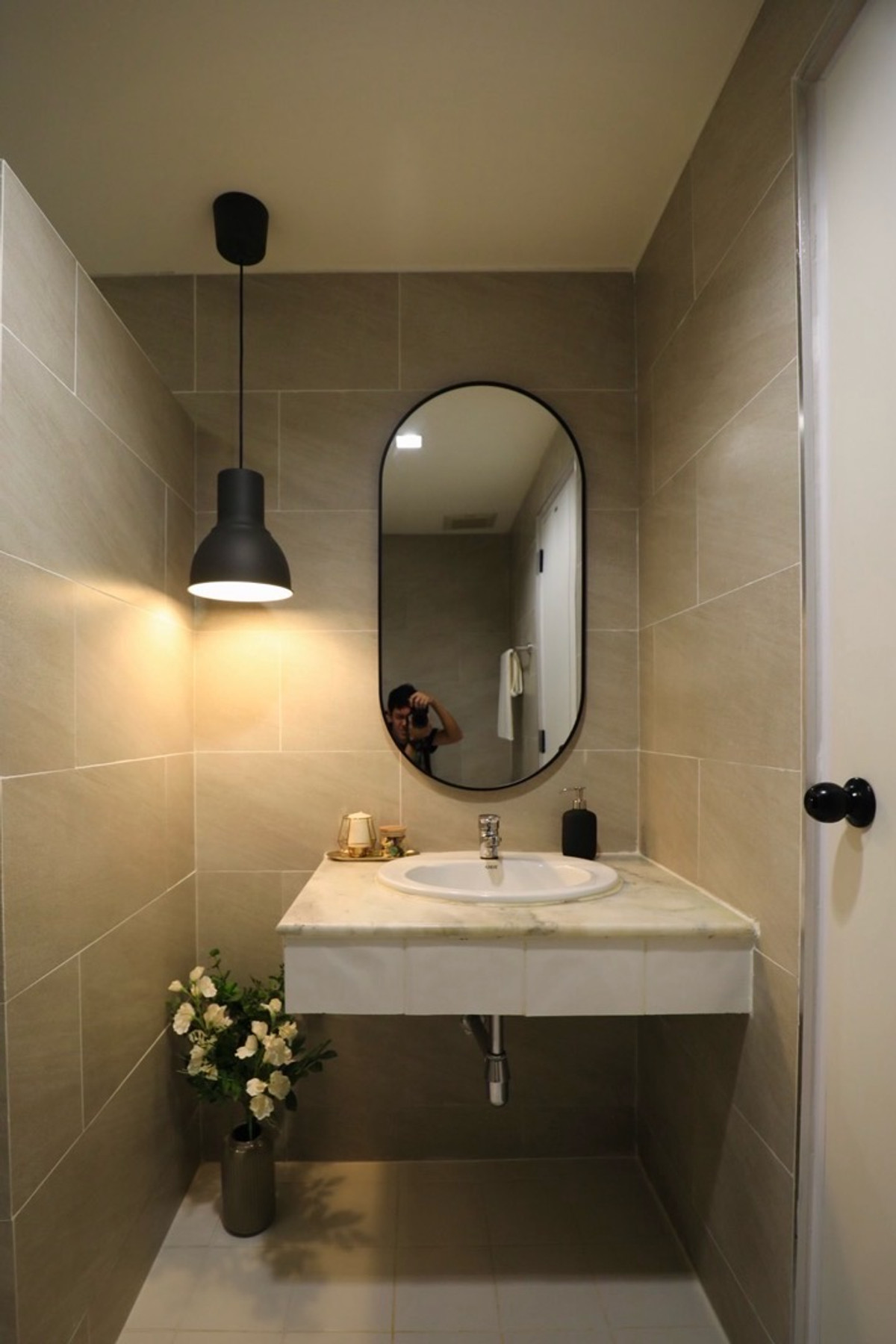 ขายคอนโดพัฒนาการ ศรีนครินทร์ : คอนโด เดอะ ทรีโอ การ์เด้น ศรีนครินทร์38
1 นอน 1 น้ำ ส่วนกลางเพียง 20 บาท/เดือน
ขนาด 54.21 ตรม. ชั้น 