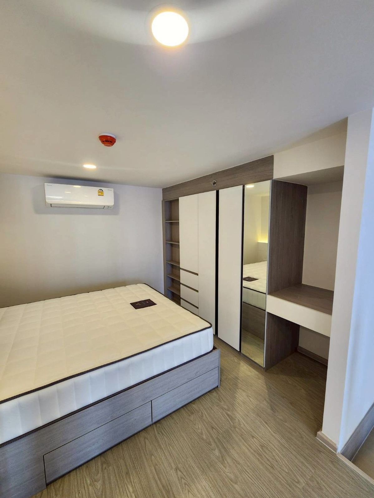 For RentCondoSeri Thai, Ramkhamhaeng Nida : 🏙✨ Origin Plug & Play Ramkhamhaeng Triple Station ✨🏙 📢📢 Duplex condo for rent, ready to move in 📢📢