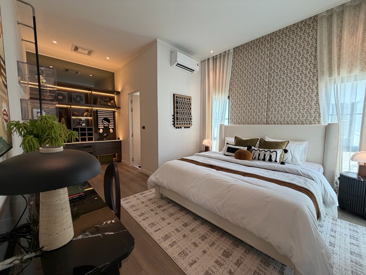 ให้เช่าบ้านบางนา แบริ่ง ลาซาล : ให้เช่าบ้านเดี่ยวหรู เศรษฐสิริ บางนา กม.10 บ้านเดี่ยวดีไซน์โมเดิร์น เรียบหรู ฟังก์ชันลงตัว เหมาะสำหรับครอบครัวที่ต้องการความเป็นส่วนตัวในโครงการระดับพรีเมียม