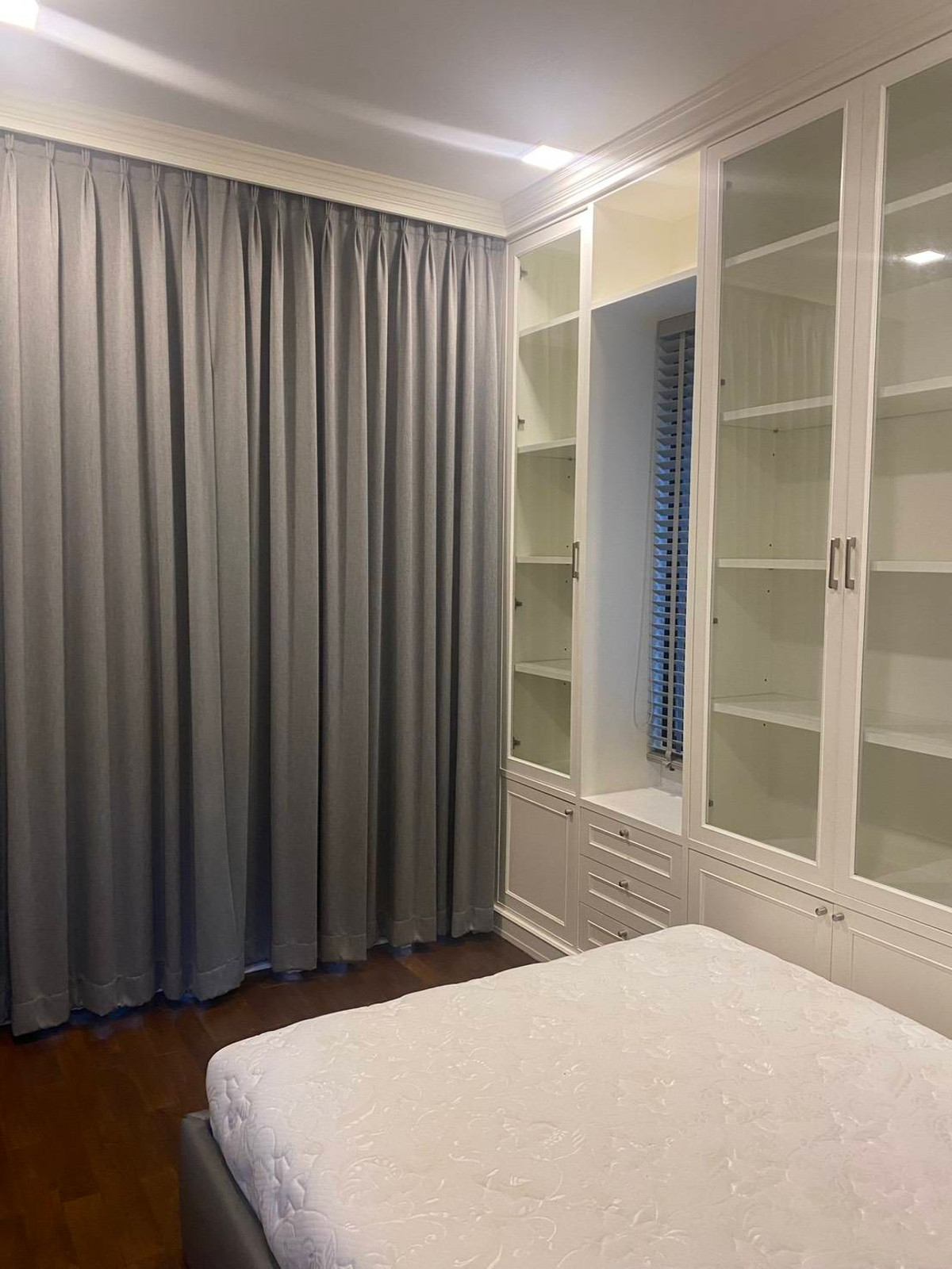 HousePattanakan, Srinakarin : Palazzo Srinakarin for rent or sale