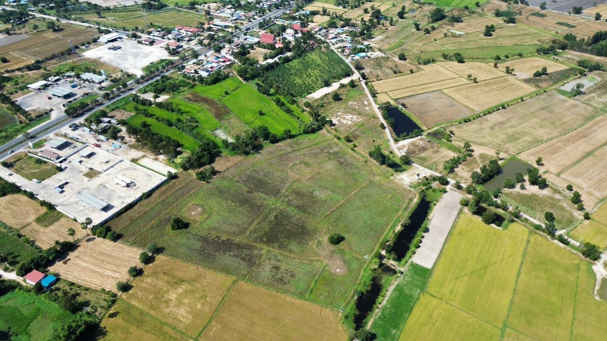 LandNakhon Sawan : 🔥 Land in Nong Kradon Nakhon Sawan 33-2-79 Rai, Pink Layout, Near Asian Highway!!!!!!!!!