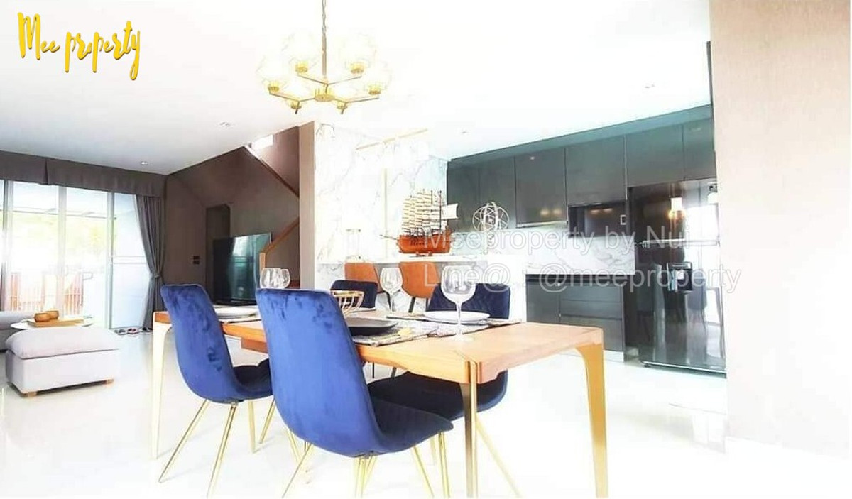 For RentHousePattanakan, Srinakarin : For rent, 3-story detached house, AQ ARBOR Suan Luang Rama 9, fully furnished. 🔥🔥In front of the garden, the best location in the project.   Single house project Three floors of luxury Premium level, modern style ME-046