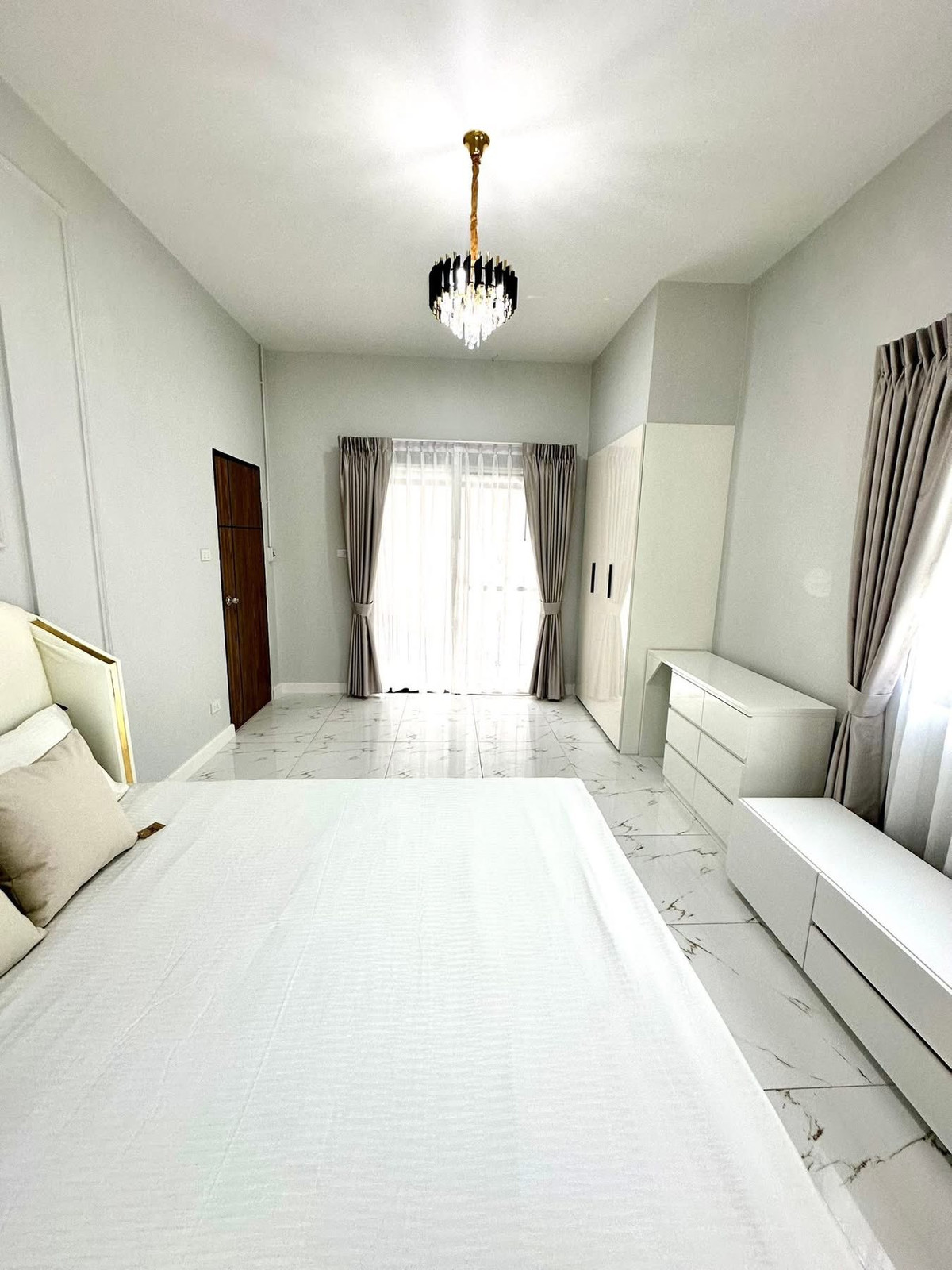 For SaleHousePattaya, Bangsaen, Chonburi : Paradise Hill 2 / 2 Bedrooms (For Sale), Paradise Hill 2 / 2 Bedrooms (FOR SALE) BEWN134