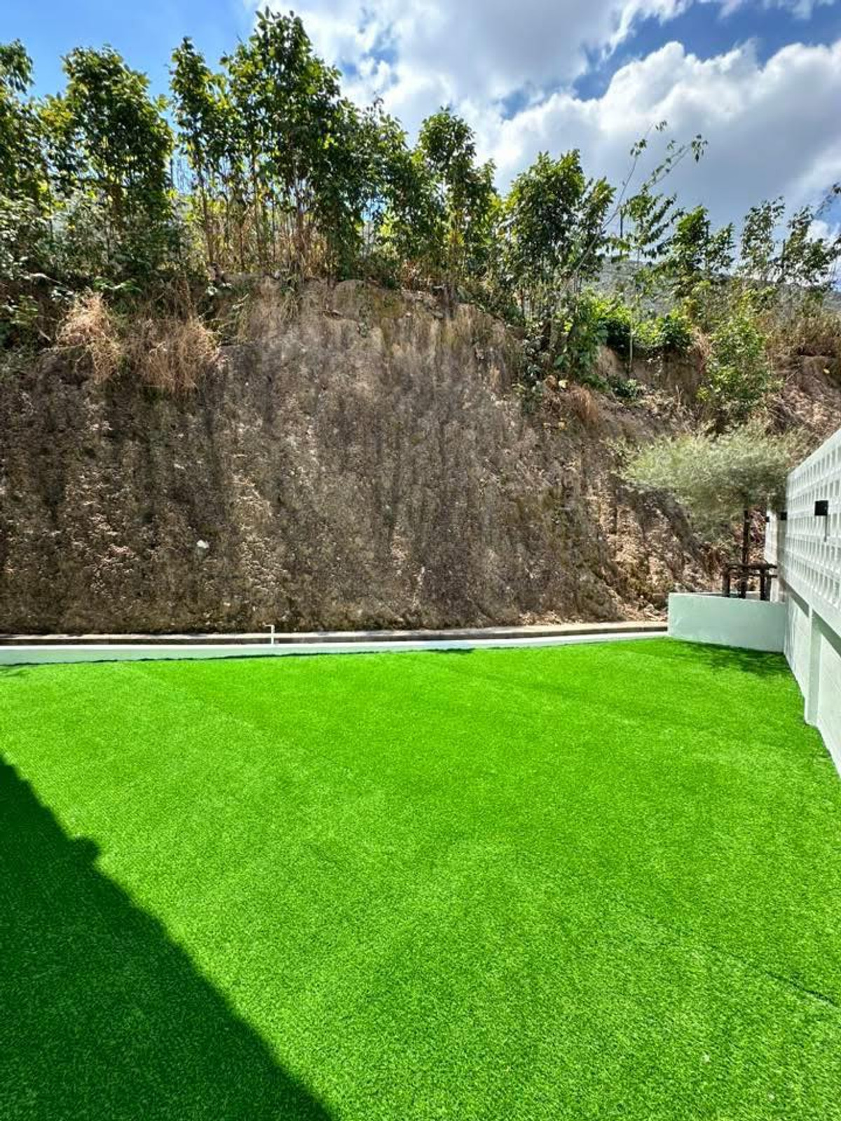 For SaleHousePattaya, Bangsaen, Chonburi : Paradise Hill 2 / 2 Bedrooms (For Sale), Paradise Hill 2 / 2 Bedrooms (FOR SALE) BEWN134