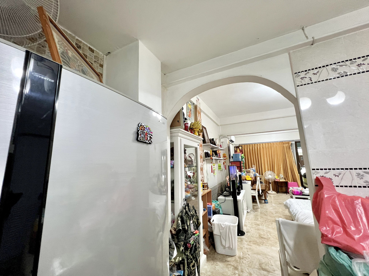 ขายทาวน์โฮมบางซื่อ วงศ์สว่าง เตาปูน : 🔥 Rare Item! ตึกแถวหลังใหญ่ ติด MRT เตาปูน ทำเลทอง📈💰 /  อาคารพาณิชย์ กรุงเทพ - นนท์ 2 / 12 ห้องนอน (ขาย), Commercial building Bangkok - Non 2 / 12 Bedrooms (FOR SALE) BNS005