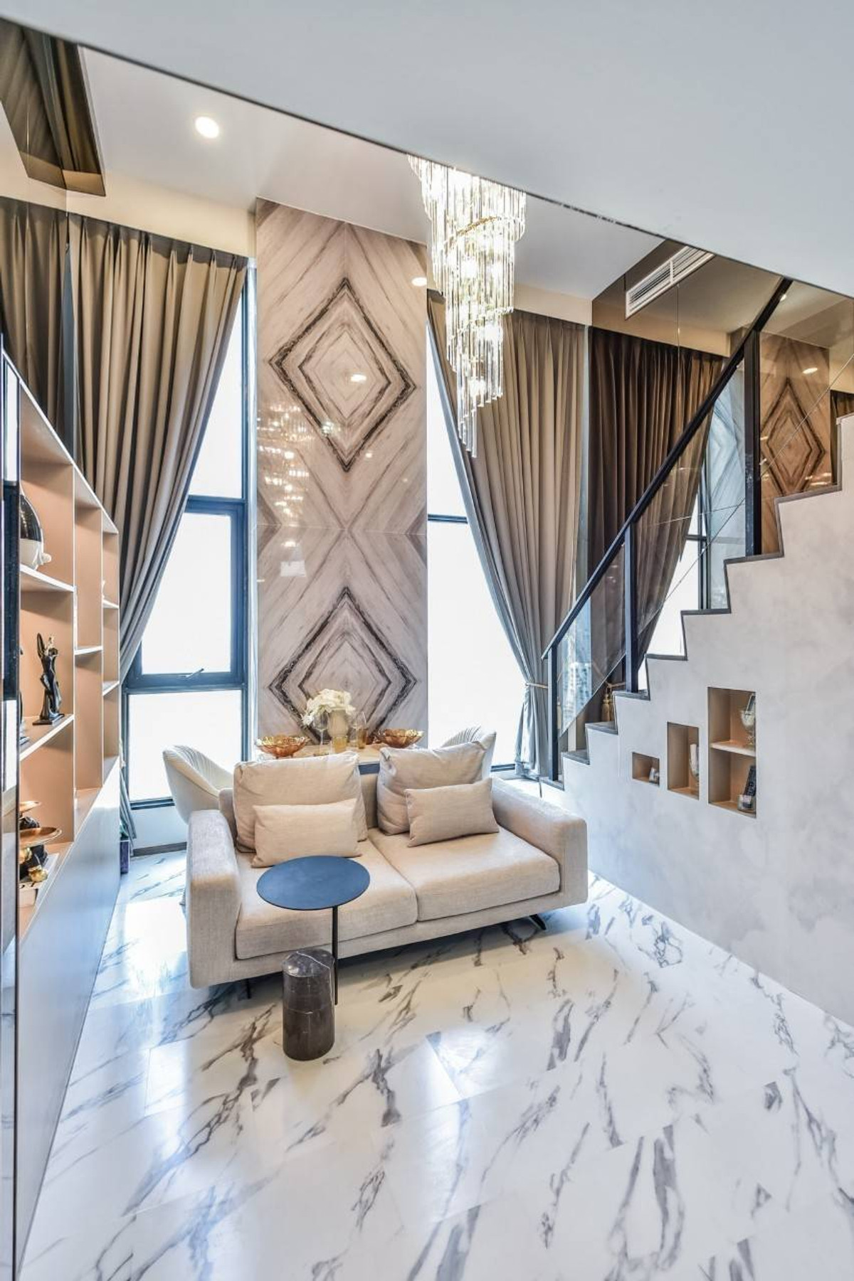 For RentCondoRatchathewi,Phayathai : (Co-Agent Com 80%) Condo for rent Park Origin Ratchathewi Monthly 65,000 thb.