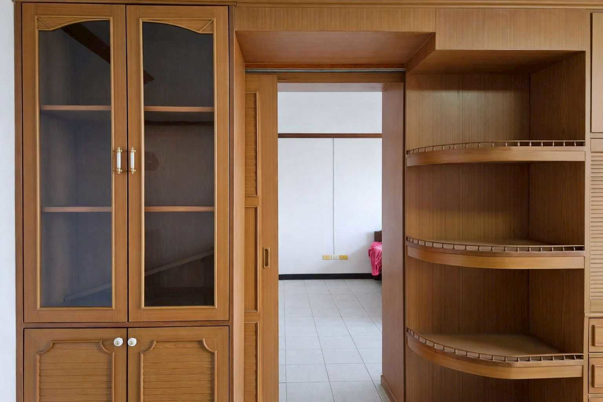 ขายคอนโดเชียงใหม่ : ขายด่วน! คอนโดห้องใหญ่พิเศษ 61 ตร.ม. ใกล้ รพ.ลานนา