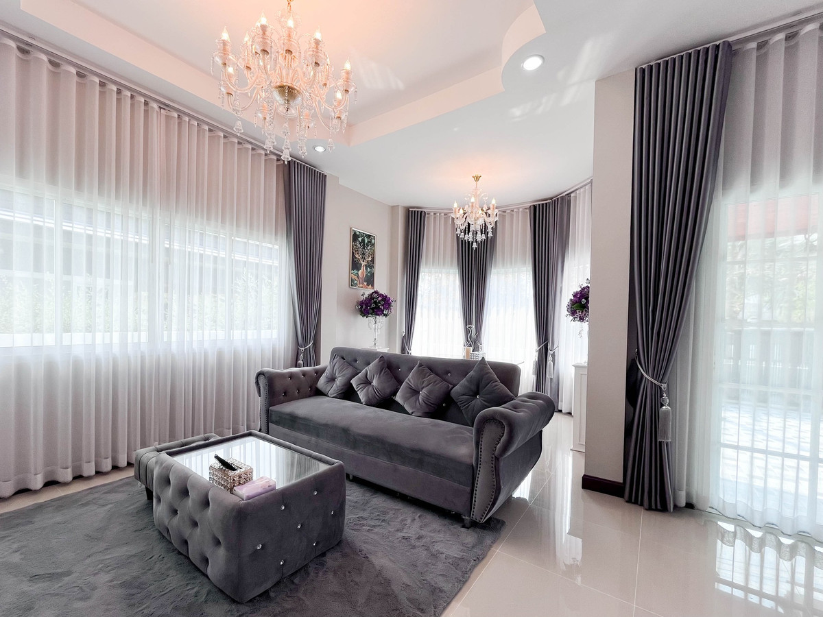 For SaleHousePattaya, Bangsaen, Chonburi : Moo Baan Pornthep Garden Ville 6 / 3 Bedrooms (FOR SALE) BEWN136