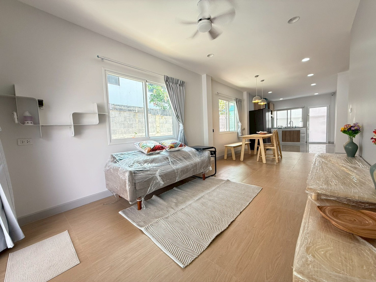 For RentHouseOnnut, Udomsuk : 🐈🎊 Urgent House On Nut 40 for rent, with a small garden inside the house. Can turn animals 