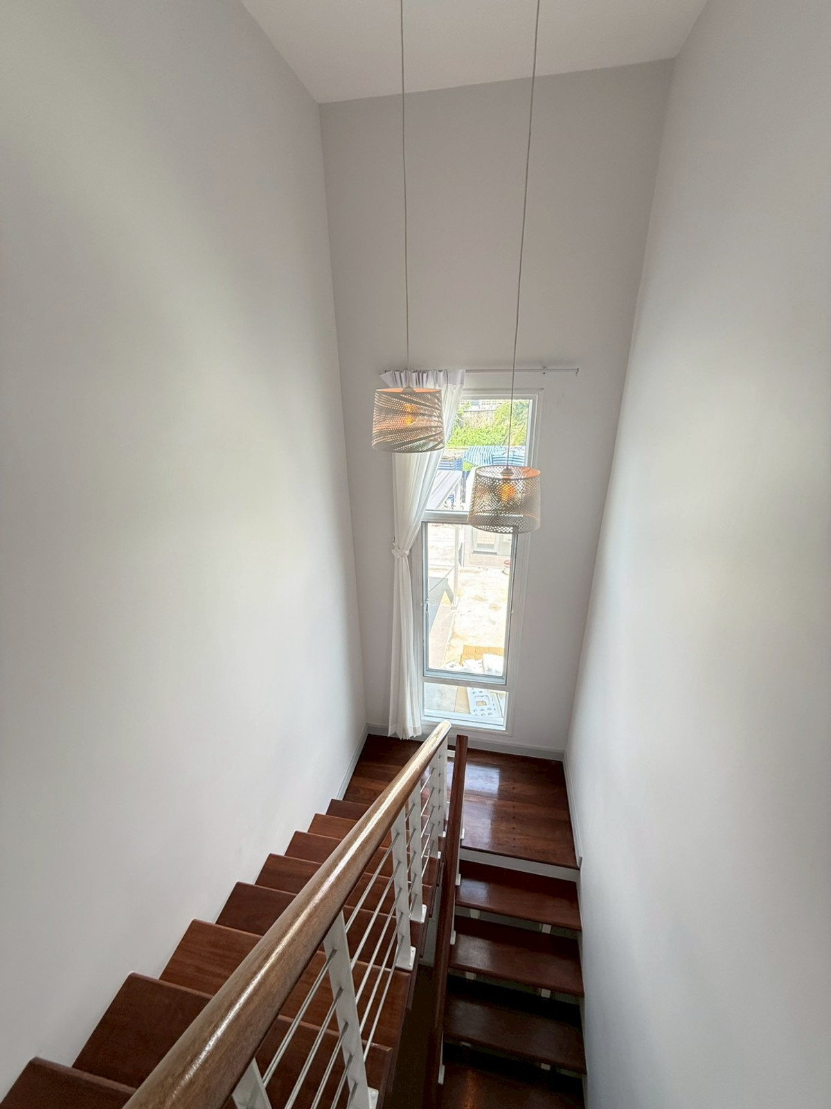 For RentHouseOnnut, Udomsuk : 🐈🎊 Urgent House On Nut 40 for rent with a small garden inside the house. Can turn animals