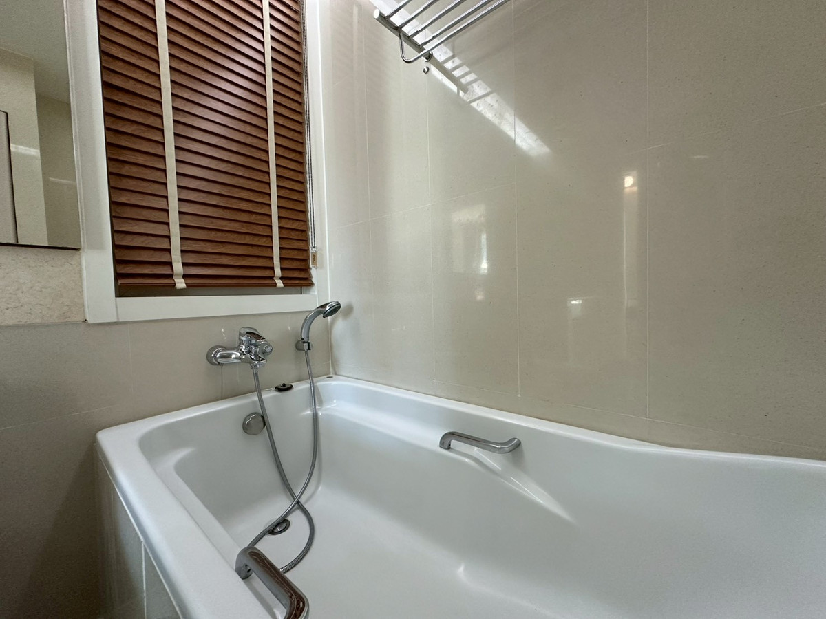 For RentCondoSukhumvit, Asoke, Thonglor : 🎊🌃 3 Bedrooms Wilshire Sukhumvit 22 condo for rent - near BTS Asoke