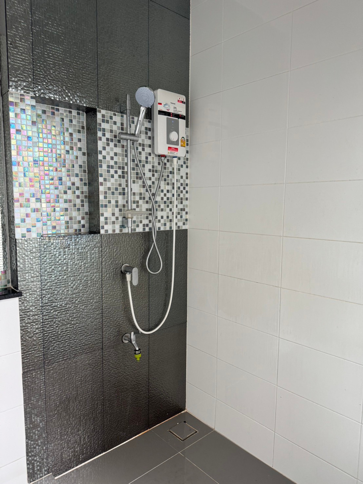 ให้เช่าทาวน์โฮมบางนา แบริ่ง ลาซาล : 🏠 ให้เช่าทาวน์โฮม 3 ชั้น โครงการบ้านกลางเมือง (บางนา-วงแหวน) เดือนละ 23000 บาท 🎉 ใกล้เมกา บางนา กิ่งแก้ว นิคมเจโม บ้านสวย เฟอร์นิเจอร์และเครื่องใช้ไฟฟ้าครบ พร้อมเข้าอยู่ ✅✅