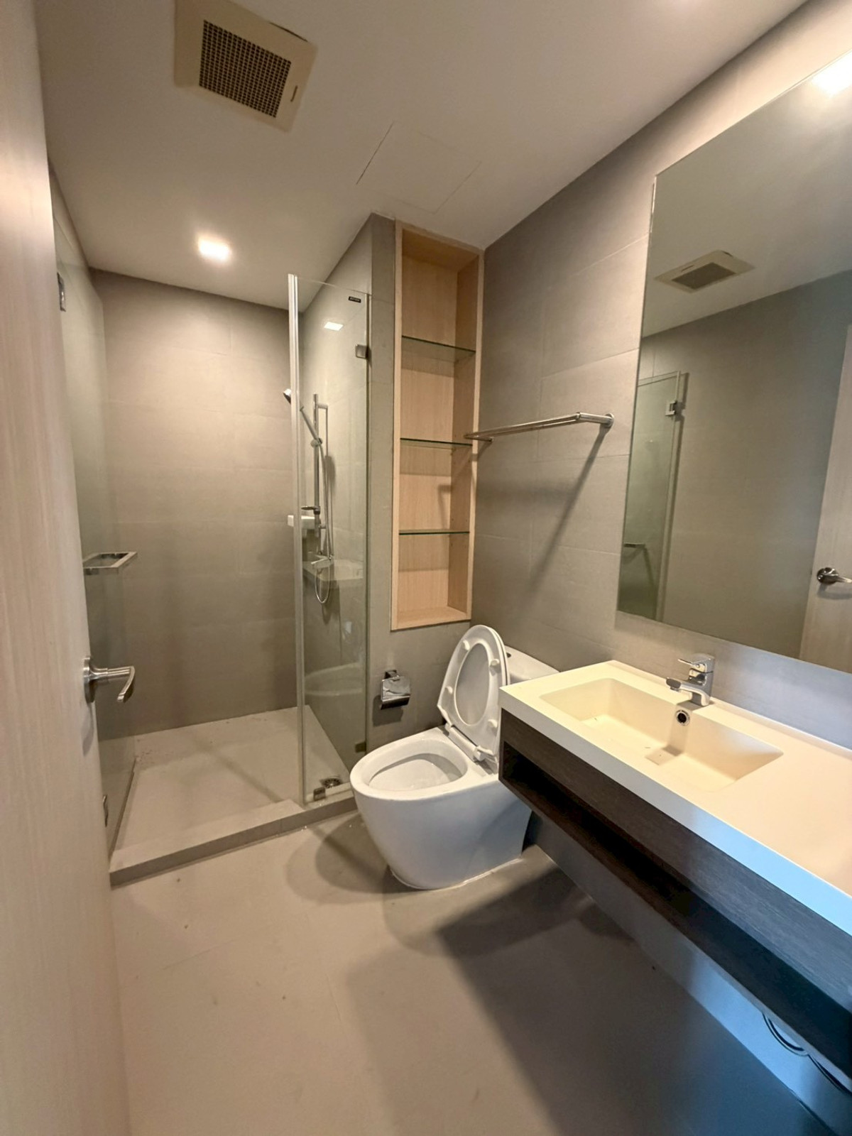 ขายคอนโดอ่อนนุช อุดมสุข : ขายคอนโด Whizdom Connect สุขุมวิท ติดทรูดิจิติล (Rt-01)