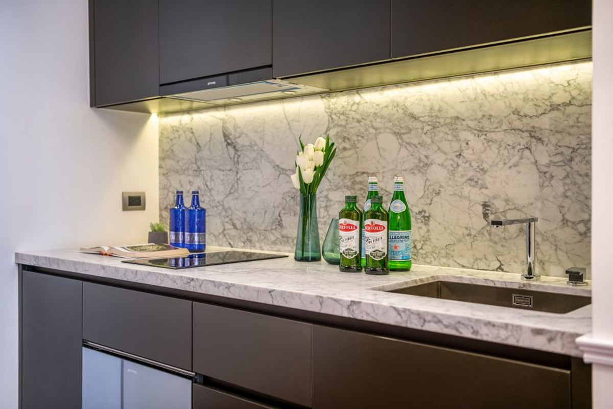 ให้เช่าคอนโดสุขุมวิท อโศก ทองหล่อ : (Co-Agent Com 80%) Condo for rent KHUN by YOO Monthly 72,000 thb.