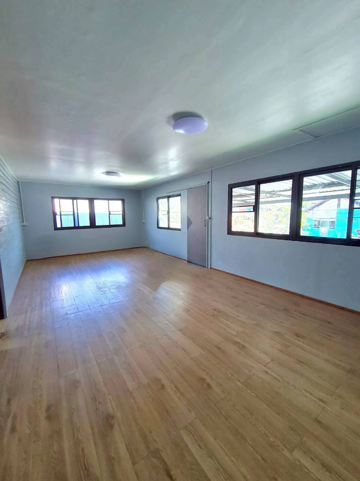 ขายบ้านสมุทรปราการ สำโรง :  ขายบ้านเดี่ยว 2 ชั้น พร้อมที่ดิน 150 ตรว. ตำบลคลองด่าน อำเภอบางบ่อ จังหวัดสมุทรปราการ ราคา 6,900,000 บาท