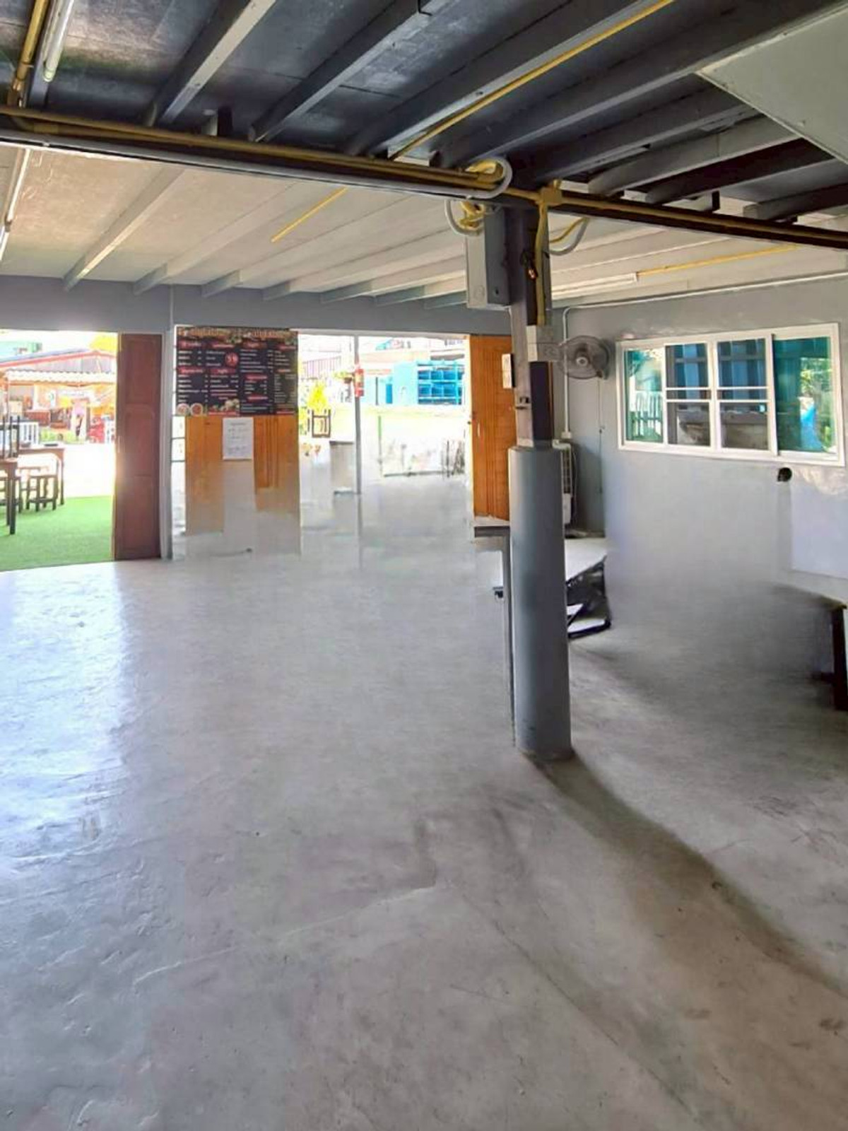 ขายบ้านสมุทรปราการ สำโรง :  ขายบ้านเดี่ยว 2 ชั้น พร้อมที่ดิน 150 ตรว. ตำบลคลองด่าน อำเภอบางบ่อ จังหวัดสมุทรปราการ ราคา 6,900,000 บาท