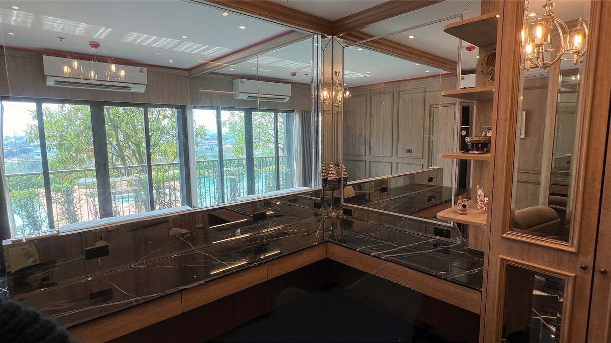 For SaleCondoPinklao, Charansanitwong : ✅ Newly renovated condo in Modern Luxury style, move-in ready with pool view, quiet and private ✅ The Tree RIO Bang-Aor Station