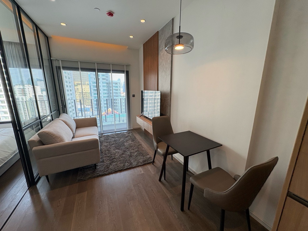 ให้เช่าคอนโดสุขุมวิท อโศก ทองหล่อ : 🔥Rent 1BR🔥Brand New🔥43sqm🔥Floor30+🔥43,000/month🔥