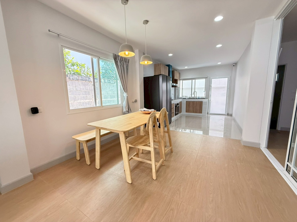 For RentHouseOnnut, Udomsuk : 🐈🎊 Urgent House On Nut 40 for rent, with a small garden inside the house. Can turn animals 