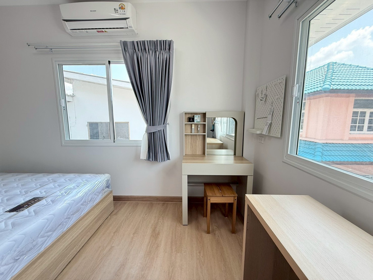 For RentHouseOnnut, Udomsuk : 🐈🎊 Urgent House On Nut 40 for rent, with a small garden inside the house. Can turn animals 