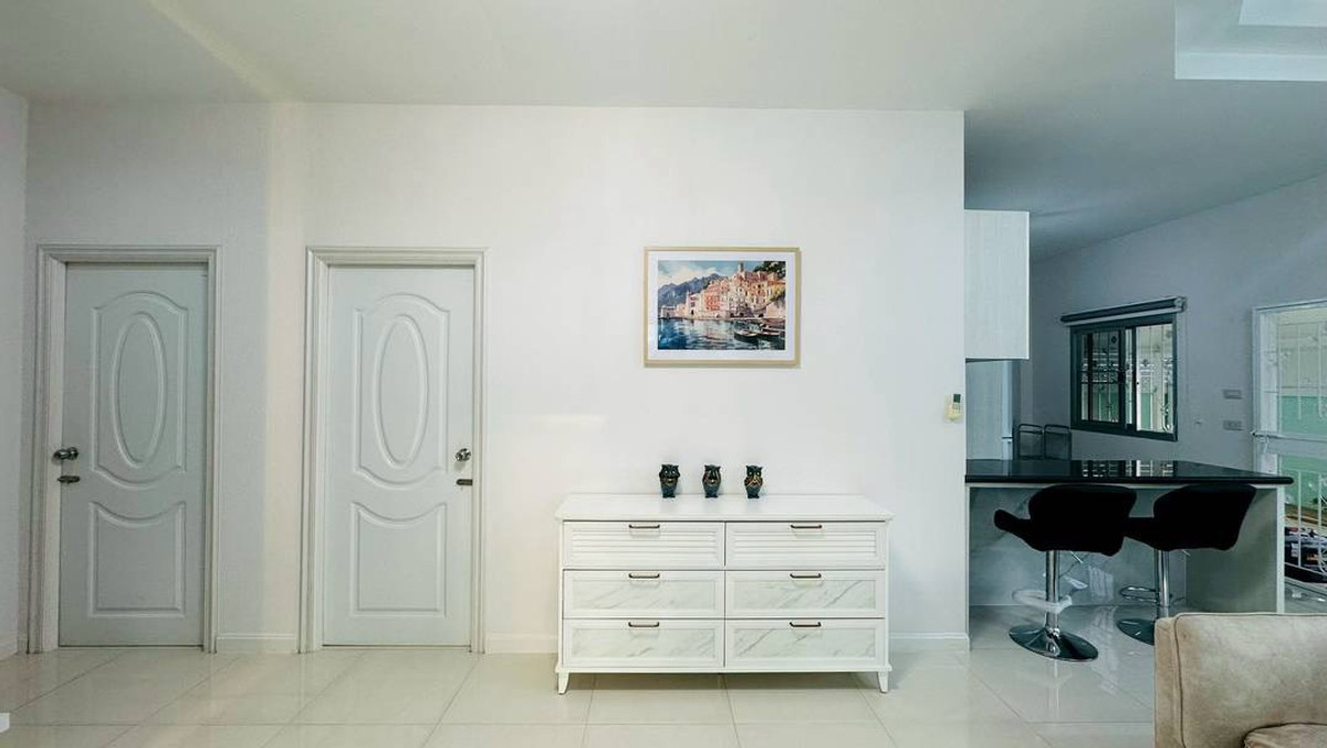 For RentHousePattaya, Bangsaen, Chonburi : Moo Baan Chalita 2 / 3 Bedrooms (FOR SALE) BEWN132