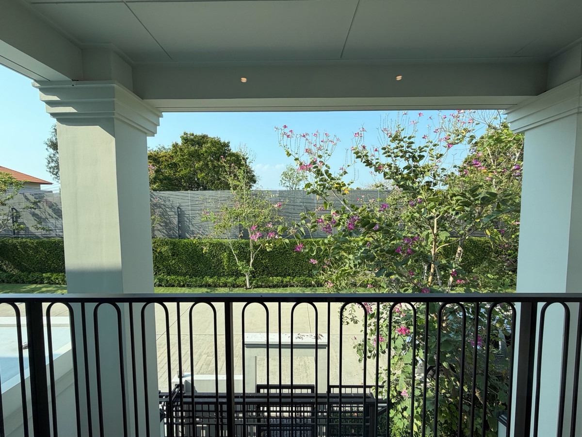 ให้เช่าบ้านบางนา แบริ่ง ลาซาล : ให้เช่าบ้านเดี่ยวหรู เศรษฐสิริ บางนา กม.10 บ้านเดี่ยวดีไซน์โมเดิร์น เรียบหรู ฟังก์ชันลงตัว เหมาะสำหรับครอบครัวที่ต้องการความเป็นส่วนตัวในโครงการระดับพรีเมียม