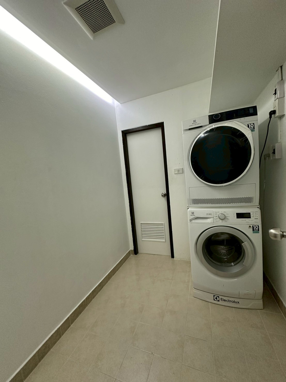 For RentCondoSukhumvit, Asoke, Thonglor : 🎊🌃 3 Bedrooms Wilshire Sukhumvit 22 condo for rent - near BTS Asoke