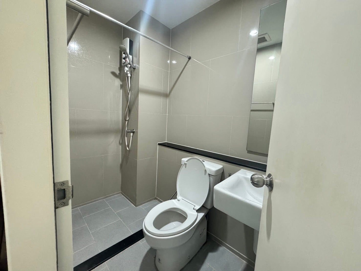 For RentCondoThaphra, Talat Phlu, Wutthakat : For Rent ✨ Aspire Sathorn - Ratchapruek ✨ Fully furnished with appliances, near BTS Bang Wa.