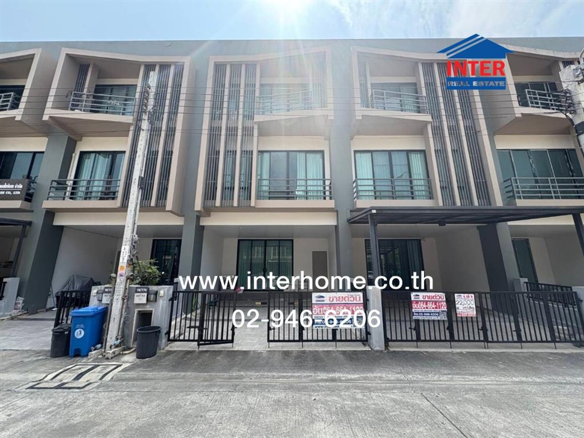 For SaleTownhomeMin Buri, Romklao : Townhouse, 3 floors, 21.3 sq m, Vera Business Village. Romklao-Suvarnabhumi Between Soi Romklao 28-30, Romklao Road, King Kaew Road, Lat Phrao District, Bangkok