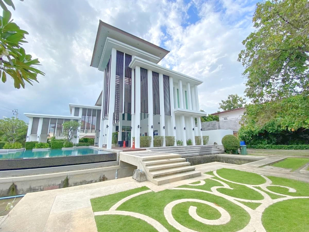 ให้เช่าบ้านนนทบุรี บางใหญ่ บางบัวทอง : ให้เช่า บ้านเดี่ยว เดอะ เซนโทร รัตนาธิเบศร์  ติดถนนบางกรวย-ไทรน้อย บางเลน บางใหญ่ ใกล้ MRT สถานีบางพลู :