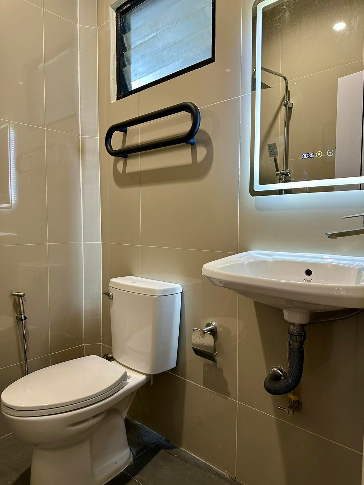 For SaleHousePattaya, Bangsaen, Chonburi : Pattaya Rungrueng / 3 Bedrooms (FOR SALE) BEWN135