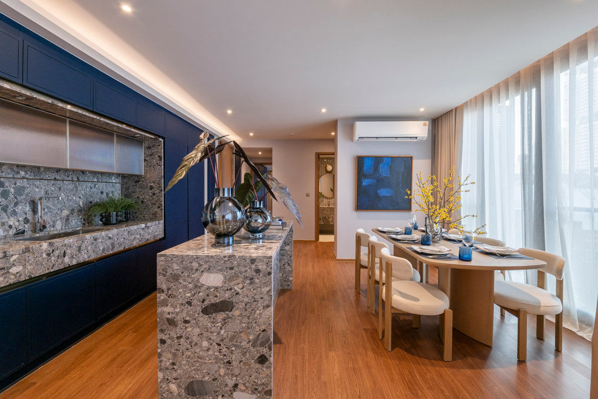 For RentCondoSukhumvit, Asoke, Thonglor : 🔥𝘽𝙚 𝙩𝙝𝙚 𝙛𝙞𝙧𝙨𝙩 𝙩𝙤 𝙧𝙚𝙣𝙩🔥 𝗩𝗜𝗔 𝟯𝟰 Condo, large room Pets allowed🐾 Newest, near BTS Thonglor.