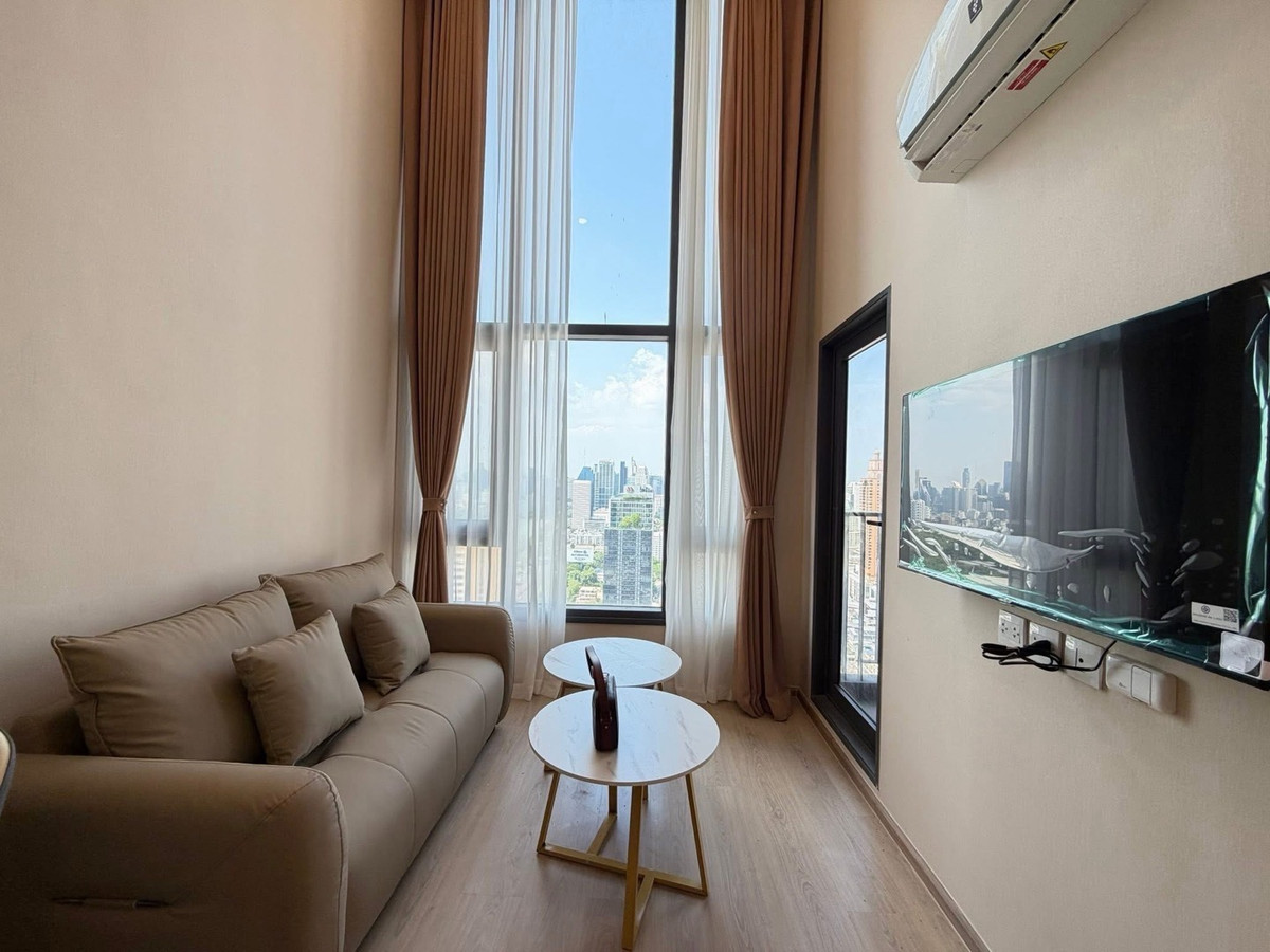 ให้เช่าคอนโดคลองเตย กล้วยน้ำไท : 🌸🌸คอนโดใหม่ ห้องใหม่ LIFE พระรามสี่ อโศก ใกล้Mrt ศูนย์สิริกิตติ์เพียง350 เมตร 2 นอน 1 น้ำ Duplex ห้องสวย วิวดี แต่งครบ พร้อมอยู่ ส่วนกลางดีมาก ทำเลโค้งแม่น้ำ เจ้าพระยา สนใจนัดชมได้เลย ยินดีต้อนรับนะคะ😊 พร้อมนำดูส่วนกลางโครงการทั้งหมดค่ะ 