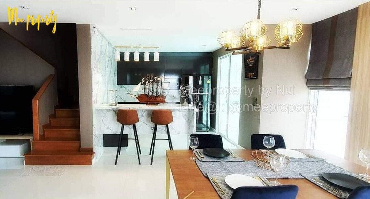For RentHousePattanakan, Srinakarin : For rent, 3-story detached house, AQ ARBOR Suan Luang Rama 9, fully furnished. 🔥🔥In front of the garden, the best location in the project.   Single house project Three floors of luxury Premium level, modern style ME-046