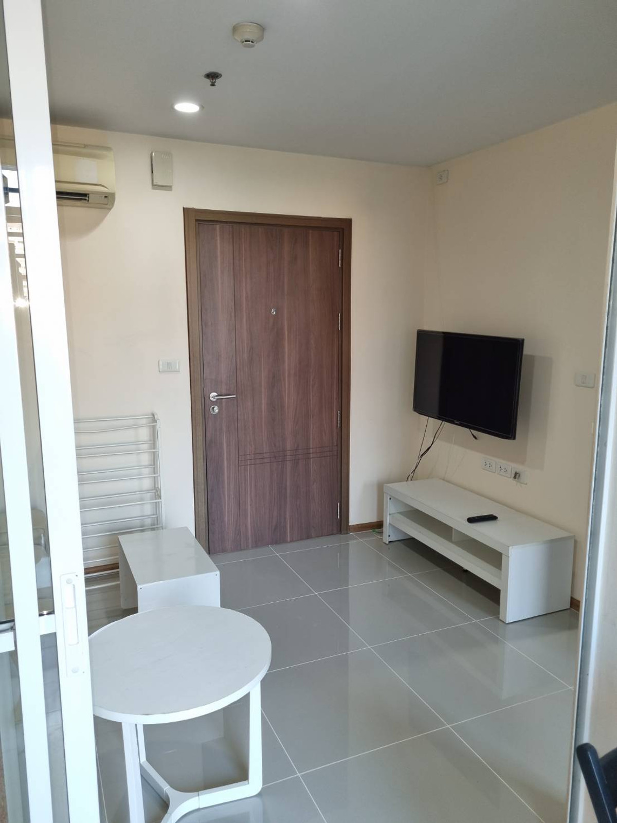 For RentCondoOnnut, Udomsuk : Condo for rent: The Base Sukhumvit 77 (The Base Sukhumvit 77) ((BTS Onnut )) MK-02 line @livingbkk